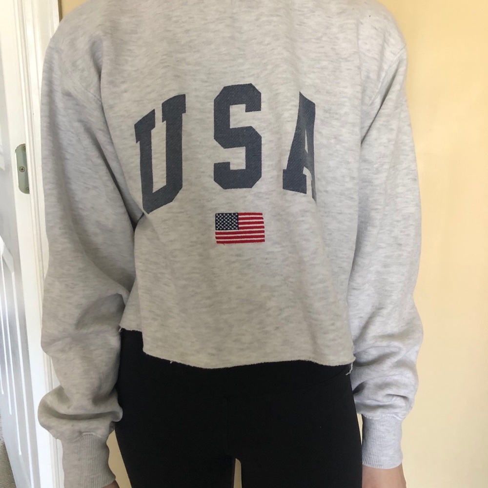 Cropped sweatshirt